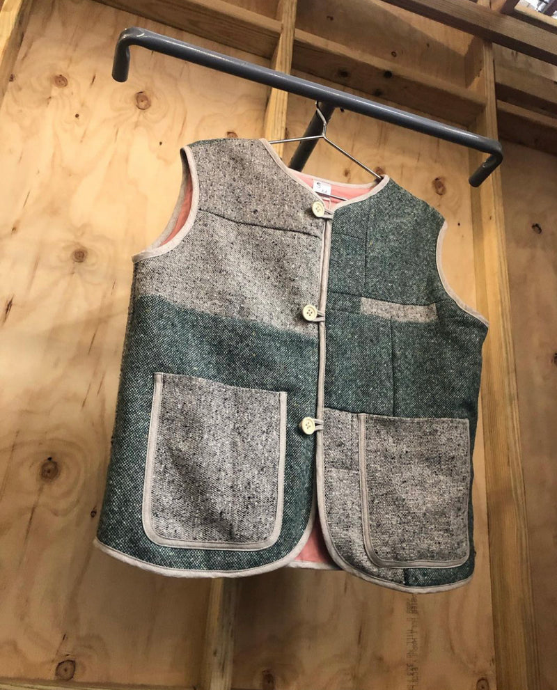 Vest in Matcha Granola