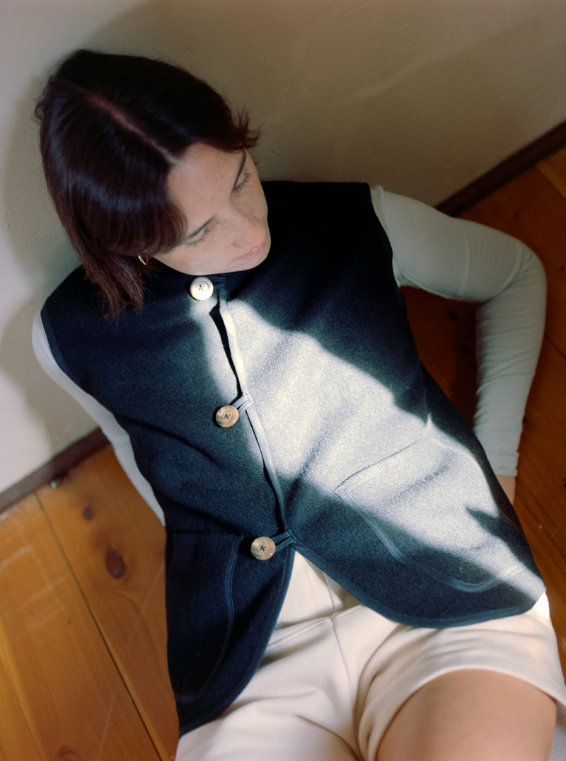 Vest in Black Wool - Preorder September