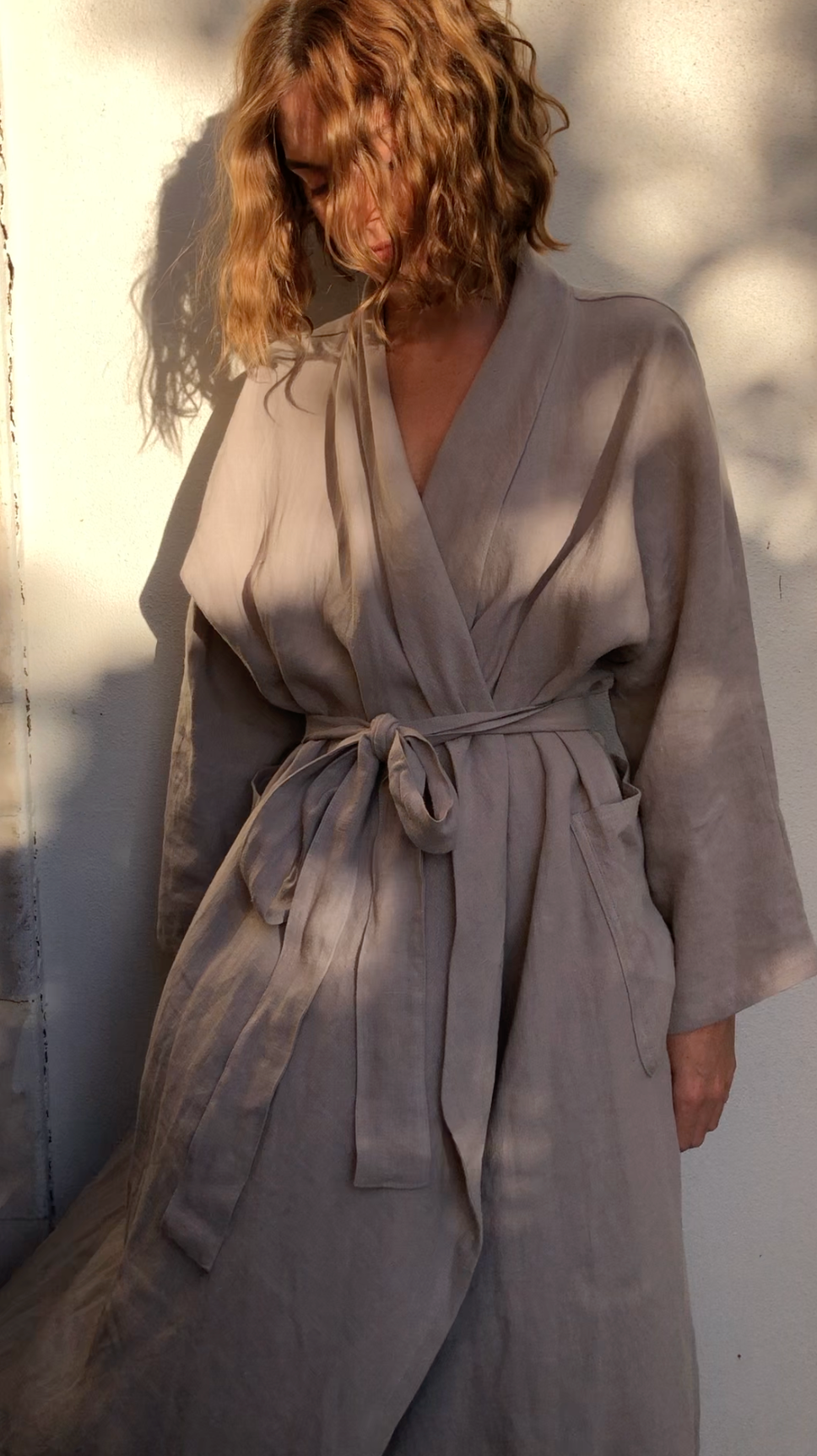 The Neighbourhood Sauna Hemp Robe in Stone