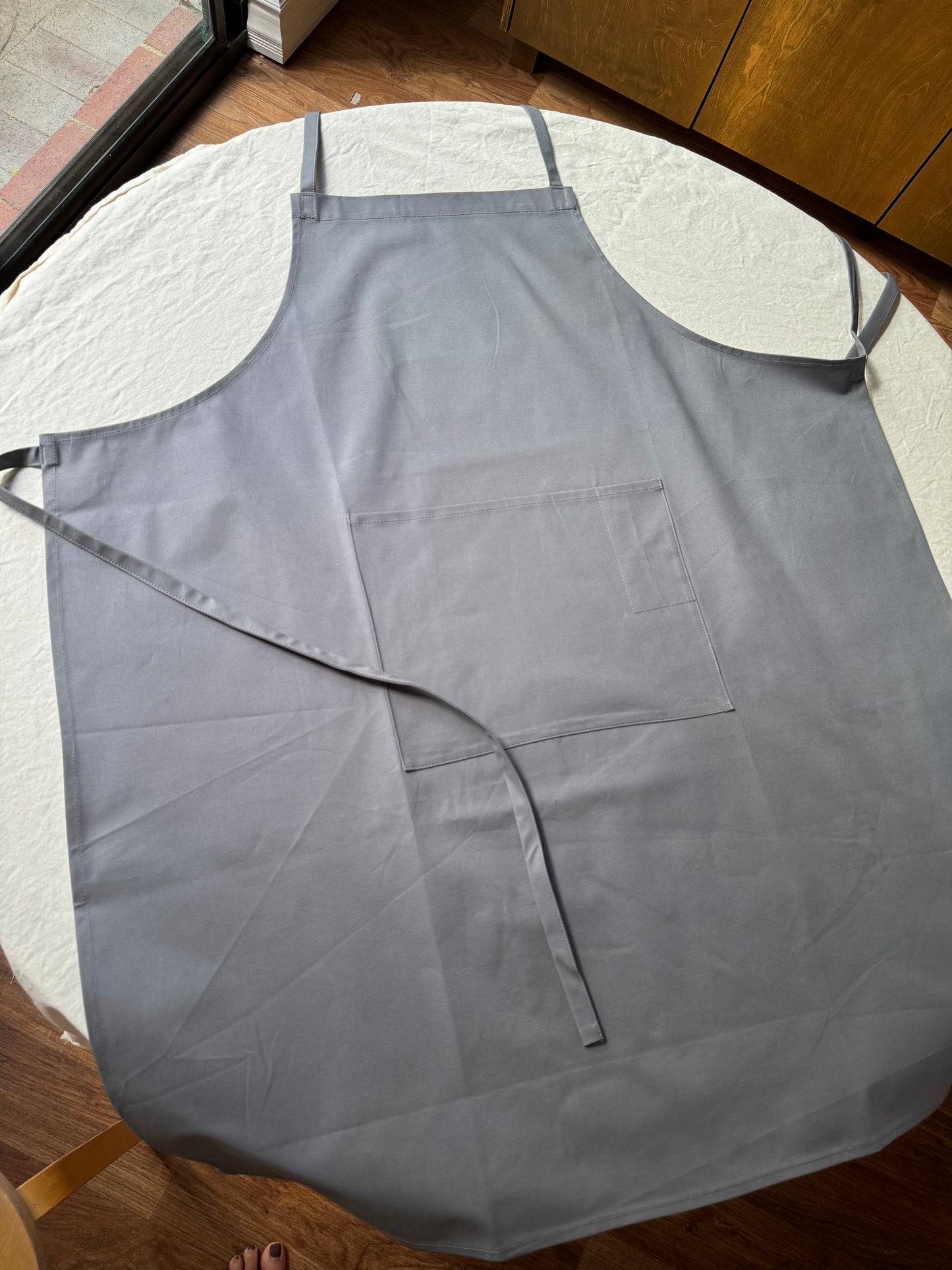 Apron in Granite Cotton