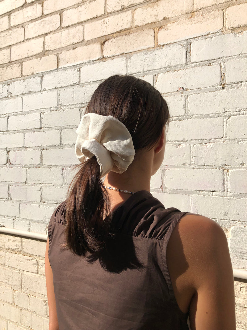 Scrunchie in Natural Canvas