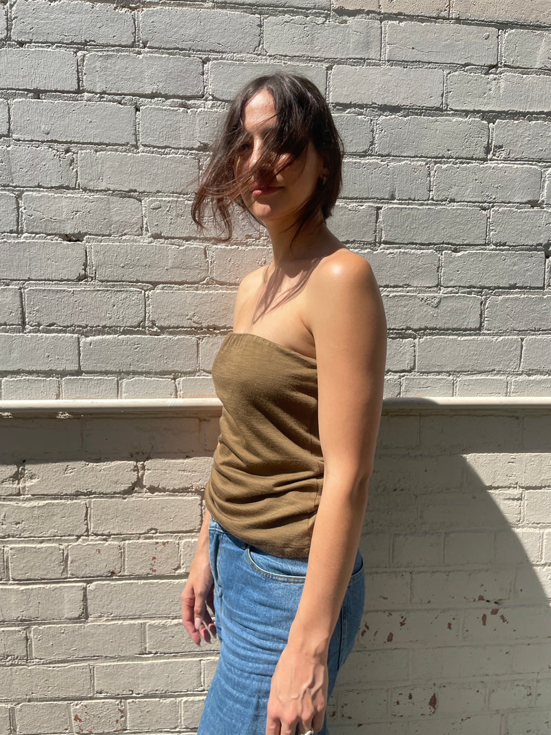 Strapless Bandaeu in Tan