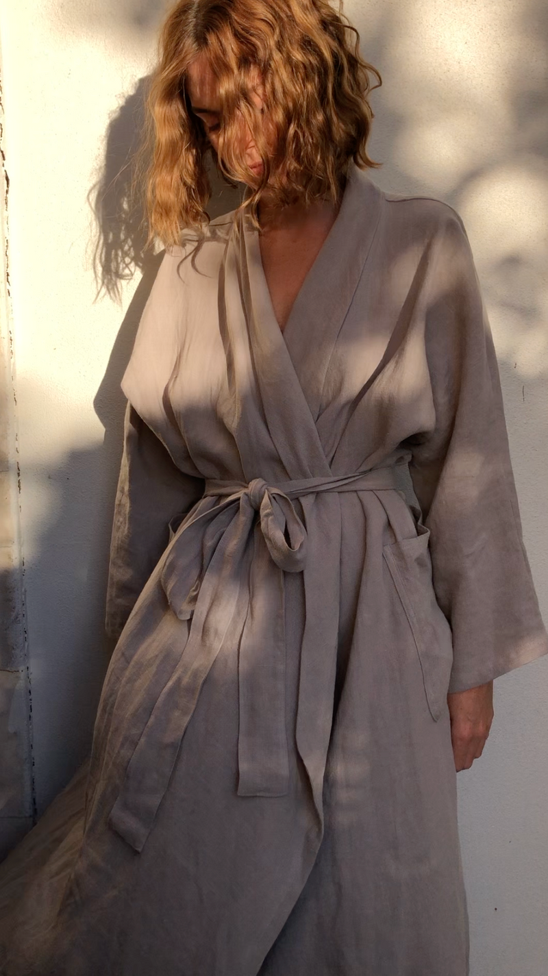 The Neighbourhood Sauna Hemp Robe in Stone - Preorder February
