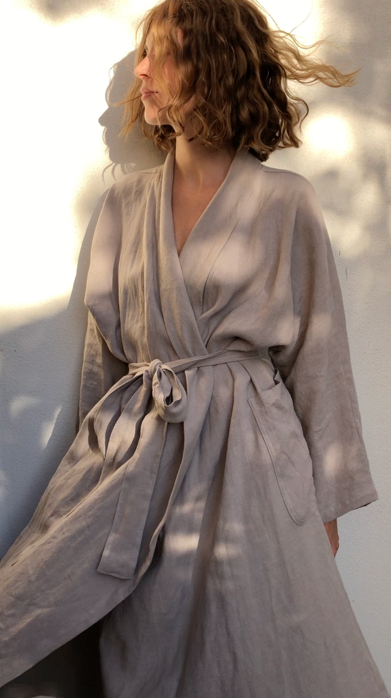 The Neighbourhood Sauna Hemp Robe in Stone - Preorder February